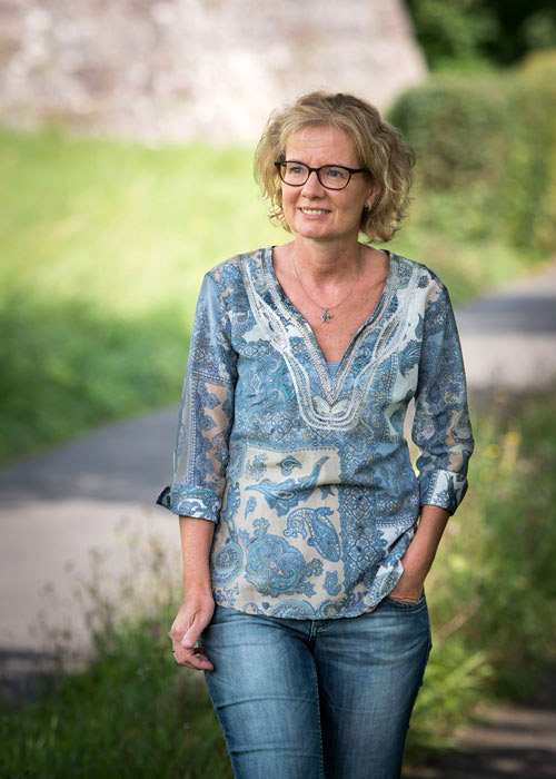 ilona-graf-2.jpg